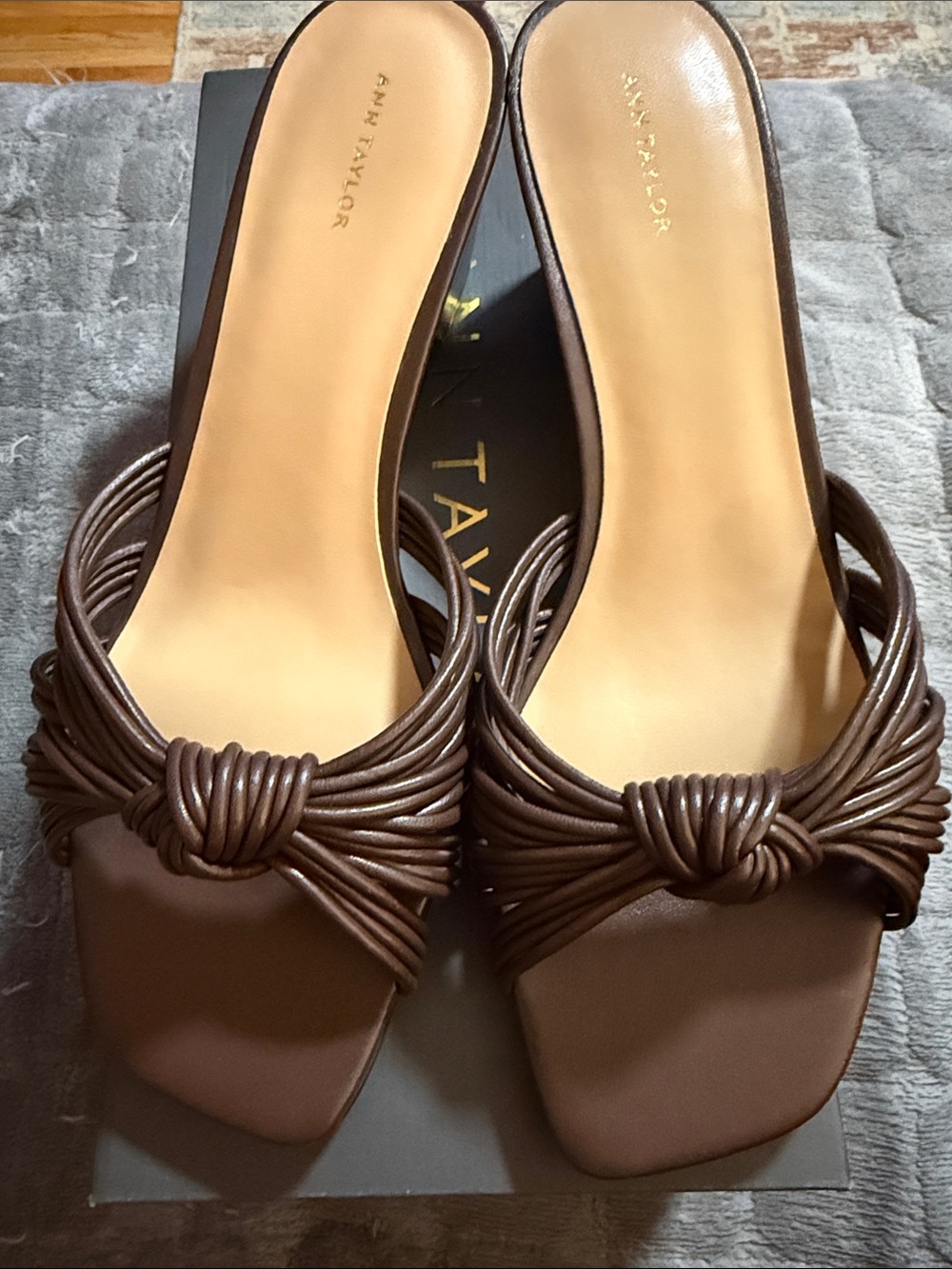 Ann Taylor Brown Knotted Leather Low Wedge Slide Sandals Shoes Mules NIB Size 9